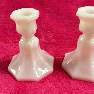 Anchor Hocking Milk Glass Colonial Chamber Candle Stick holder (h11-15)